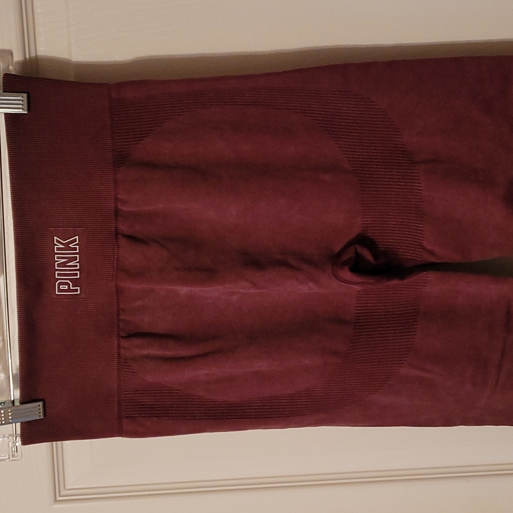 NWOT PINK Victoria's Secret Leggings - Picture 15 of 15